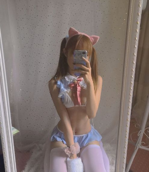 黄杏秀