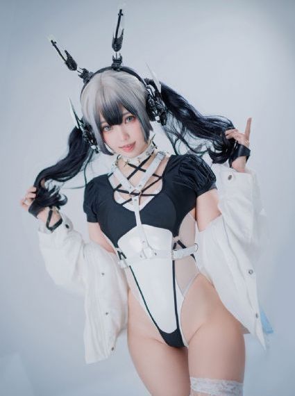 朱亚文