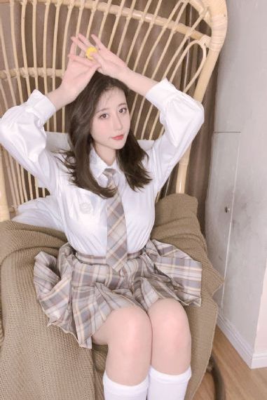 部队里被咬住花蒂吹潮的导演是谁