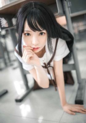 日本动漫内衣办公室