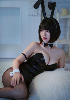 日本挤奶人喷奶水的视频