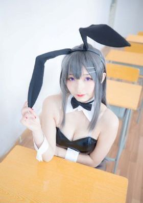 《乳色吐息》在线观看01
